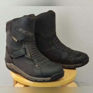 TCX Men's Size 8 Airwave Surround GTX Boots